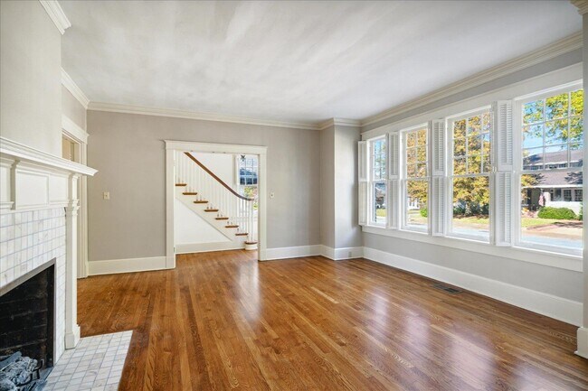 Building Photo - 1787 Vinton Ave