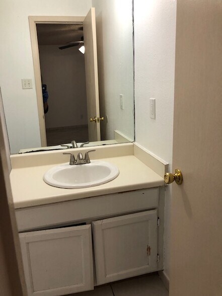 Building Photo - 5919 Colt Dr