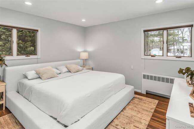 Building Photo - 88 Burton Ln