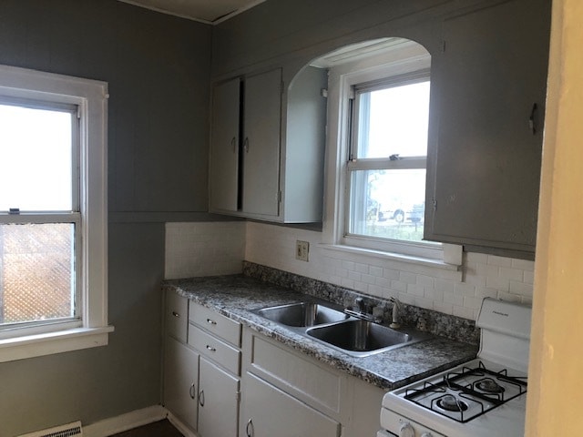 Building Photo - 2211 W Indiana Ave