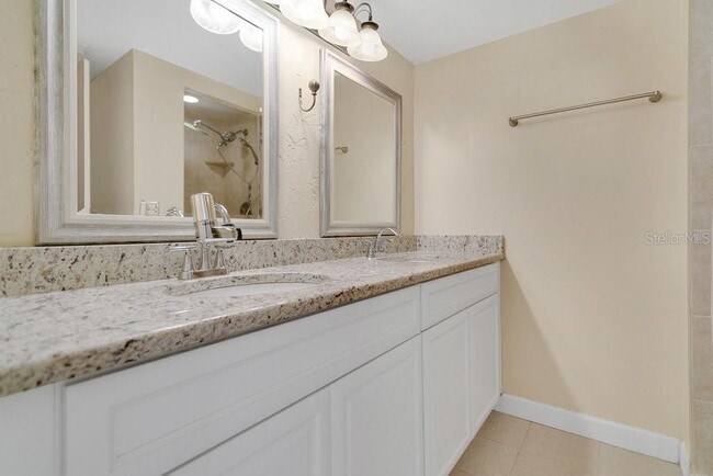 Building Photo - 5286 Willow Ct