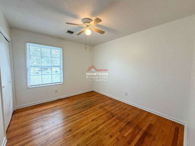 Building Photo - 7 N 77th Ave