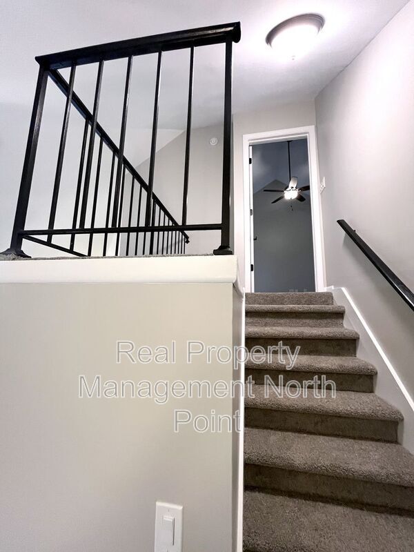 Building Photo - 3030 Steeplechase Dr