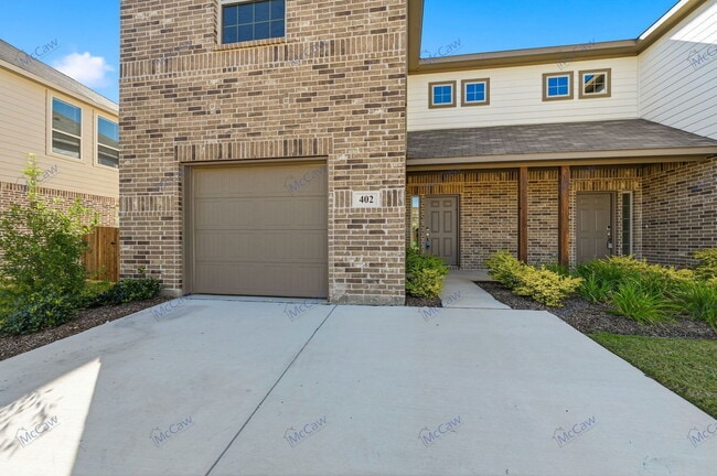 Building Photo - 402 Wrangler Ln