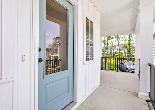 Building Photo - Brand New 4BR Luxury Home in Collington East