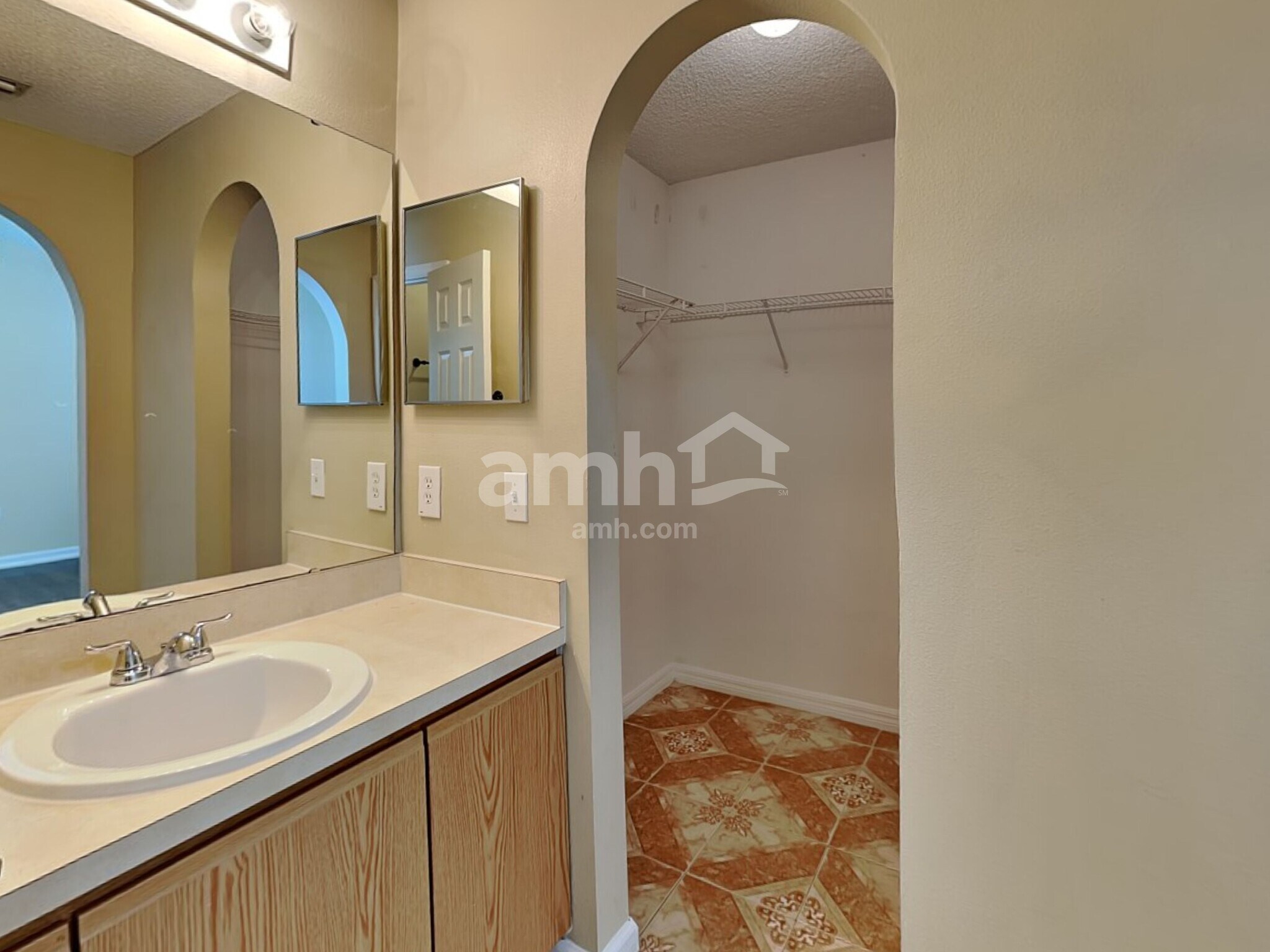 Building Photo - 116 Placid Woods Ct