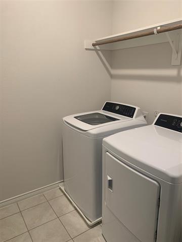 Building Photo - 2403 Siskiyou St