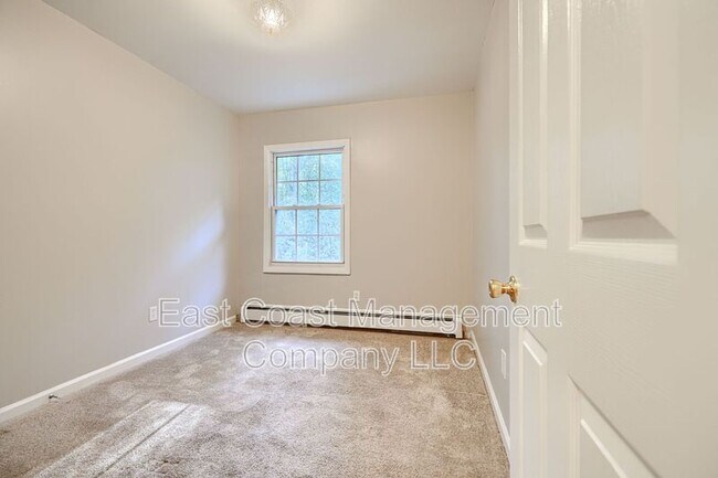 Building Photo - 7071 Pindell School Rd