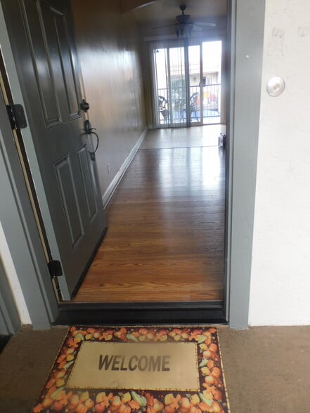 Building Photo - 175 Avenida Descanso