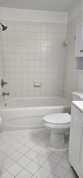 Building Photo - 1270 SE 27th St