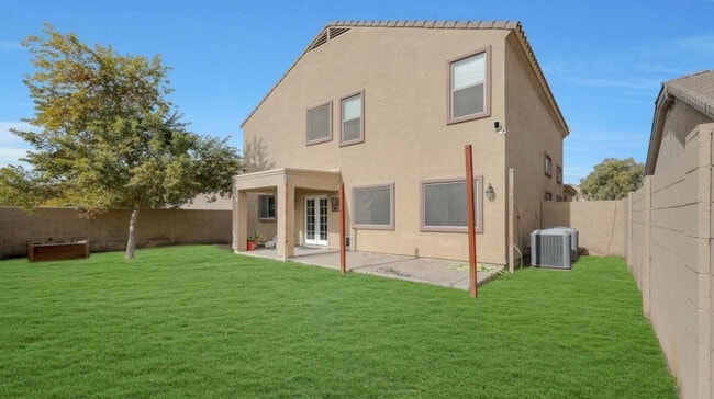 Building Photo - 23865 W Huntington Dr