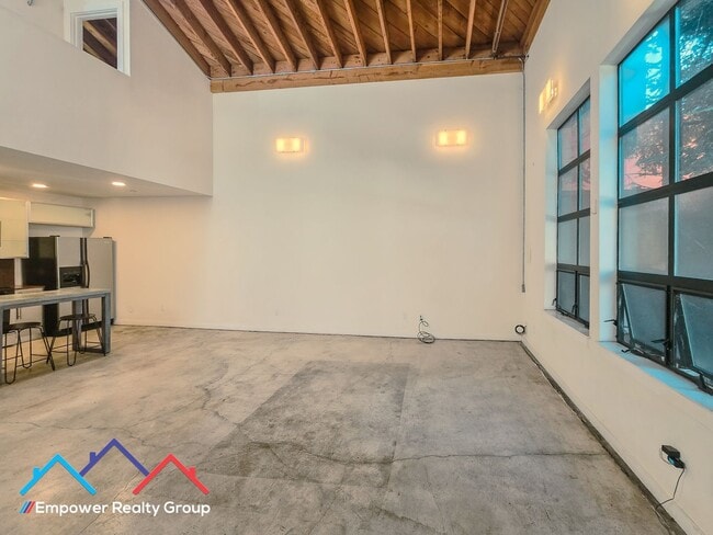 Building Photo - 1510 32nd St