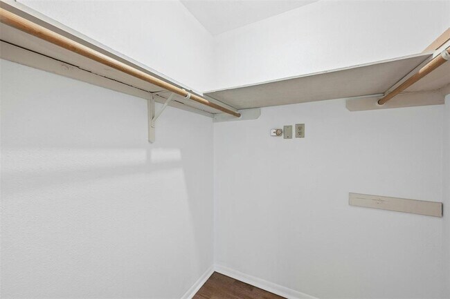 Building Photo - 4500 E Oltorf St