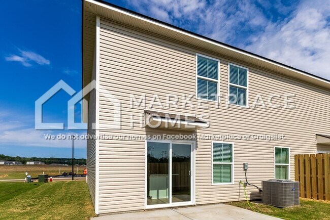 Building Photo - 4131 Hudson Ct SW
