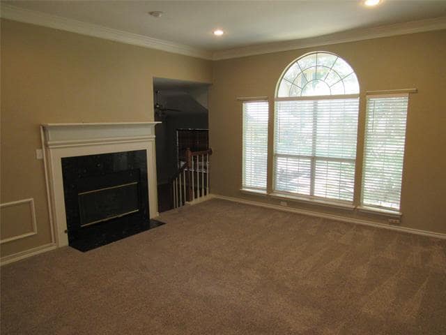 Building Photo - 840 Fernwood Ct