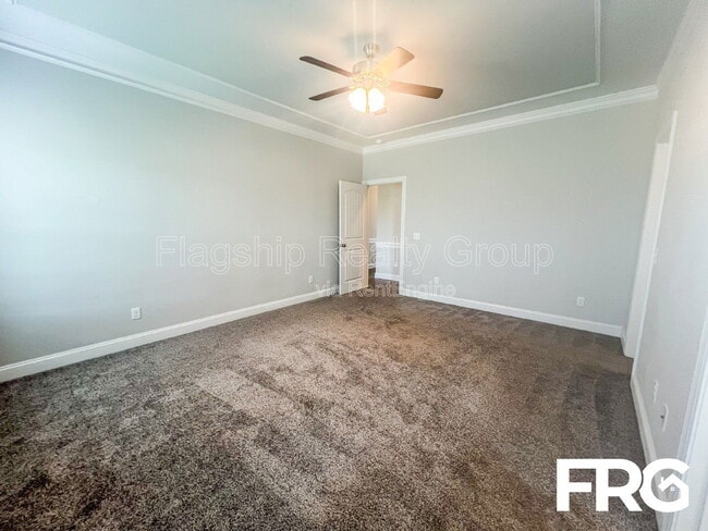 Building Photo - 313 N Landing Dr