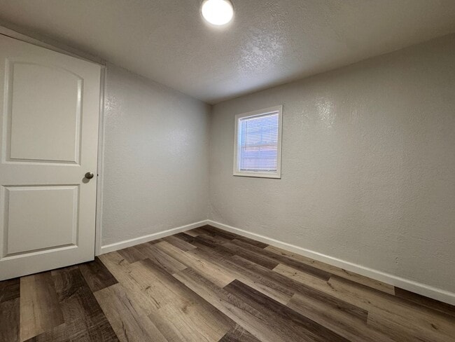 Building Photo - 325 N Gilman St