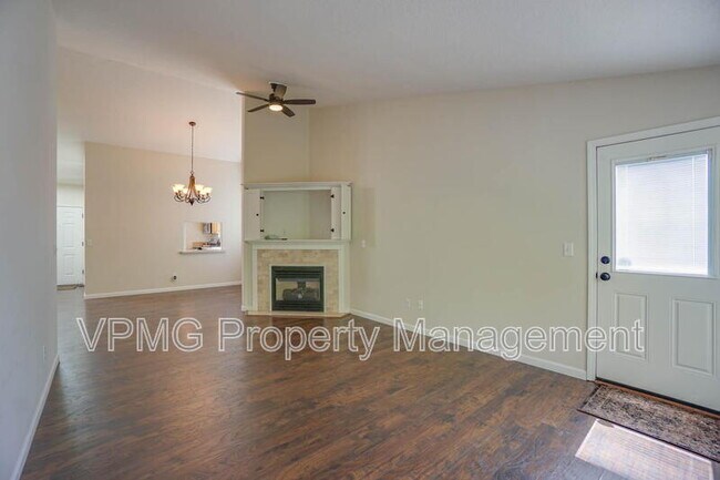 Building Photo - 2115 NW 143rd Cir