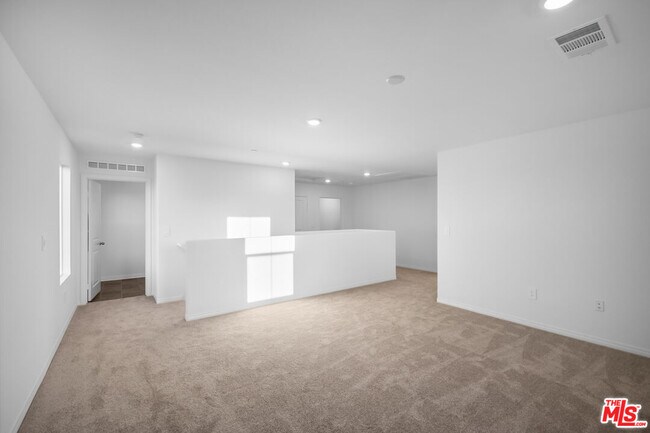 Building Photo - 2311 Blue Elm Rd