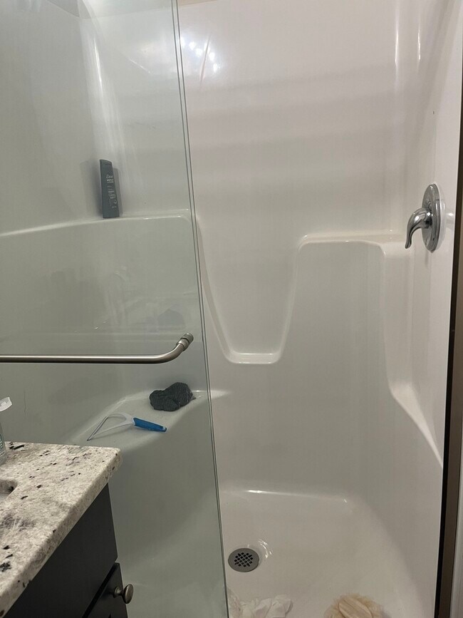 Building Photo - 102 S 2nd St