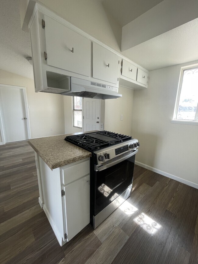 Building Photo - 312 Graphite Dr