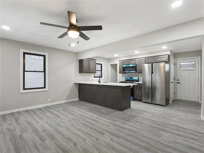 Building Photo - 3437 Southworth Ct