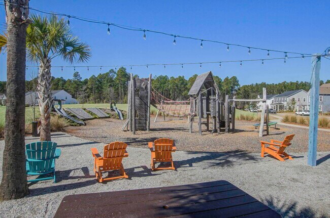 Building Photo - 612 Heartwood Ln