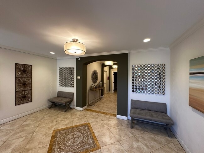 Building Photo - 7411 Herschel Ave