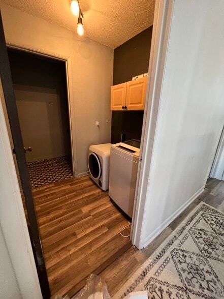 Laundry room - 3645 Belmont Rd