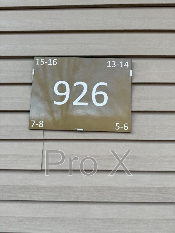 Building Photo - 926 N Goetz Blvd