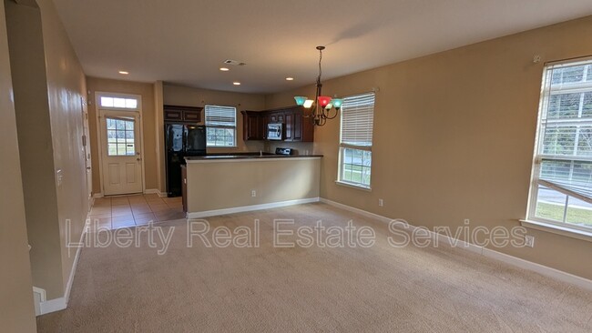 Building Photo - 827 Terrell Dr