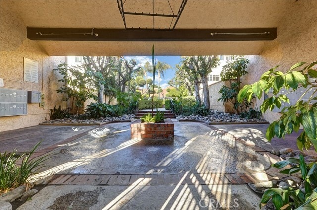 Building Photo - 1711 Grismer Ave