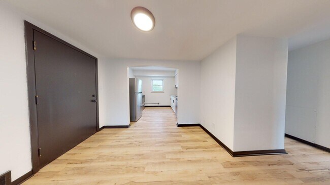 Building Photo - Parma - 2 Bedroom Apartment