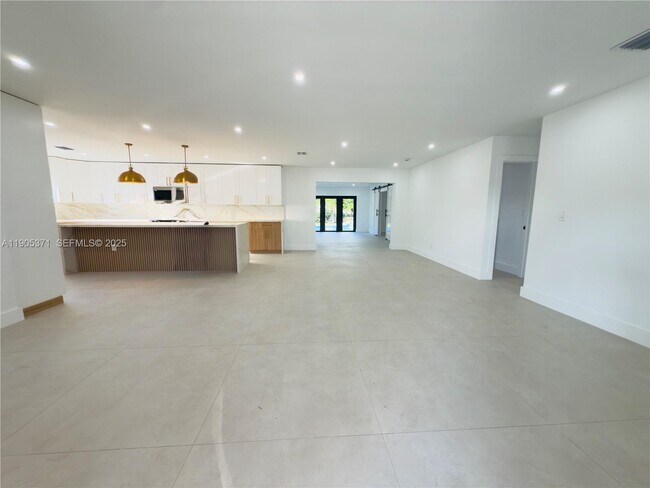 Building Photo - 11835 SW 37th St