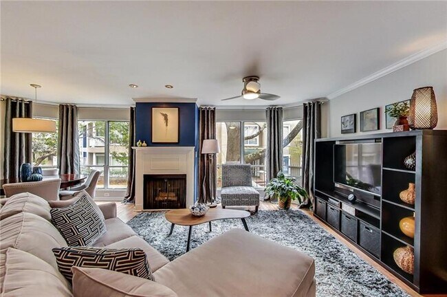 Building Photo - 203 14th St NE