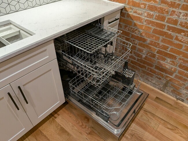 Building Photo - 3233 Morgan Ford Rd