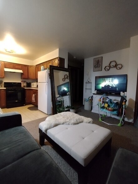 Building Photo - 704 Ware St