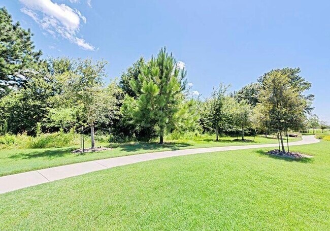 Building Photo - 32915 Silver Mdw Wy