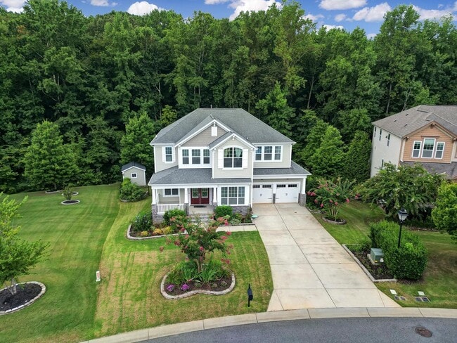 Building Photo - Gorgeous 4 Bed 3.5 Bath Home with Basement...