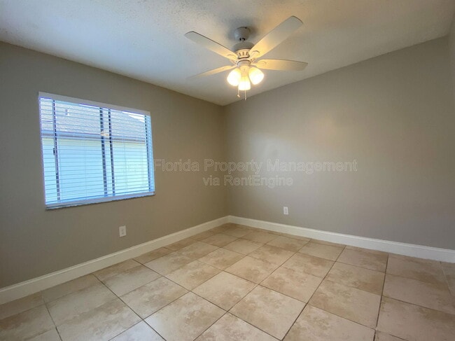 Building Photo - 281 Chicago Woods Cir