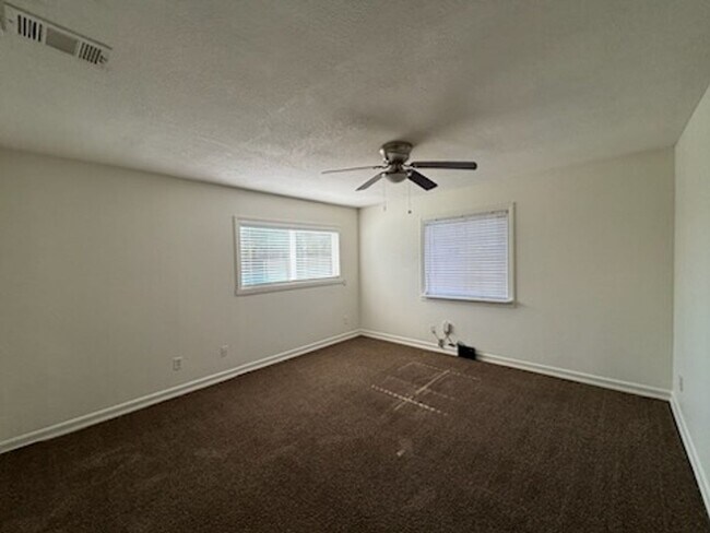 Building Photo - 12094 Coachman Ln