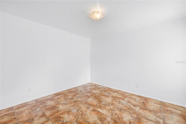 Building Photo - 1400 Gandy Blvd N