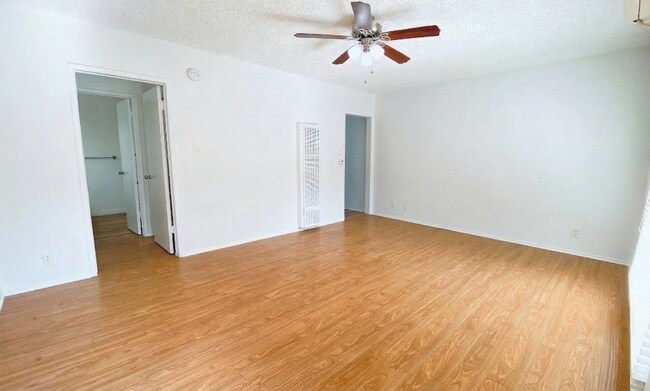 Interior Photo - Embassy House Apartments