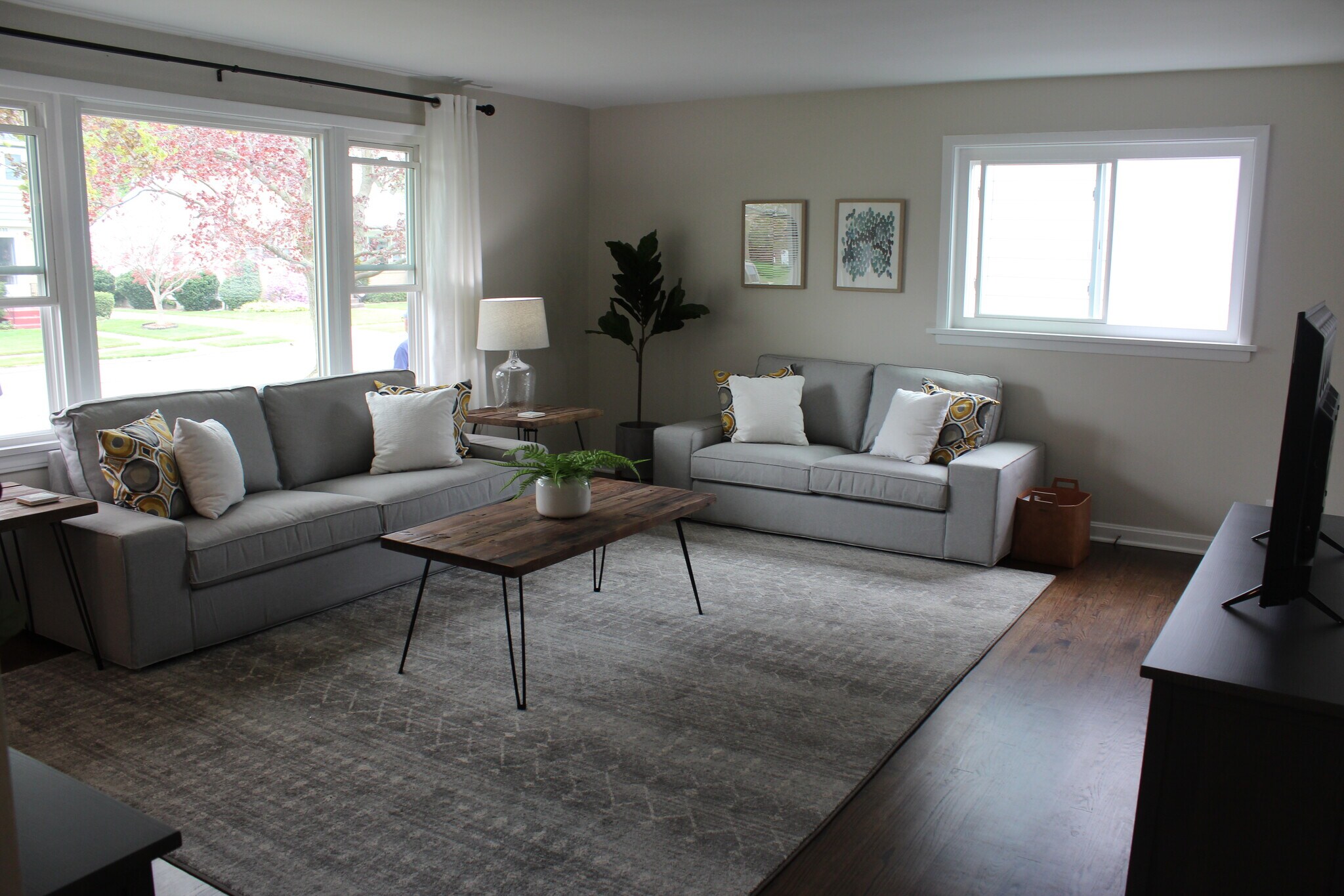 Building Photo - 1130 W 35th St