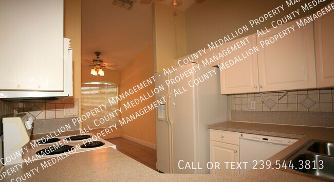 Building Photo - 606 SE 6th Terrace