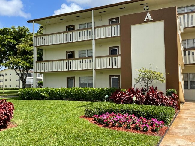 Building Photo - 27 Mansfield A