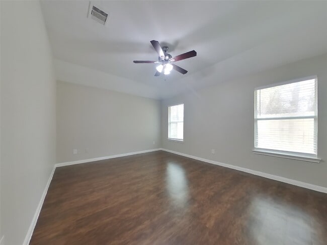 Building Photo - 21419 Palma Grove Way