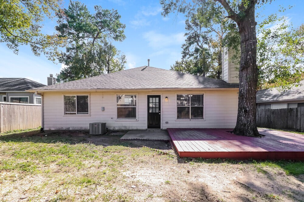 Building Photo - 12080 La Salle River Rd