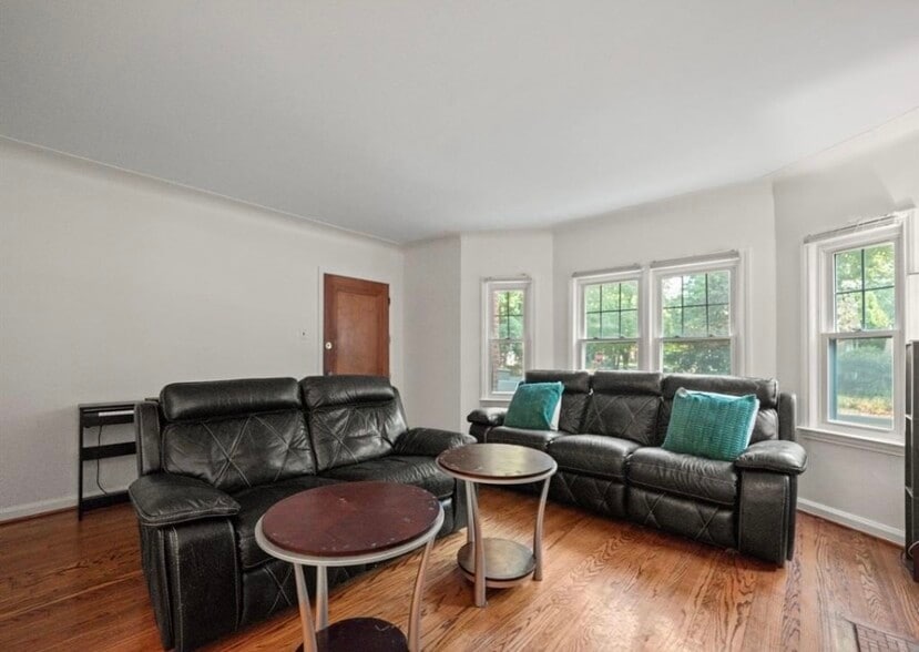 Building Photo - 18 Woodward Heights Blvd