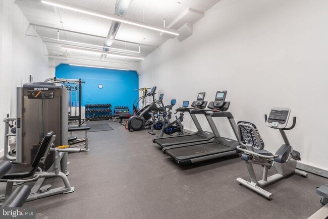 Building Photo - 2200 Arch St